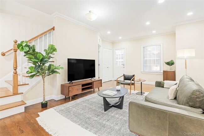 Foto del edificio - 420 Midland Ave