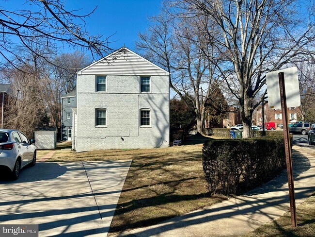 Foto del edificio - 1200 N Kennebec St