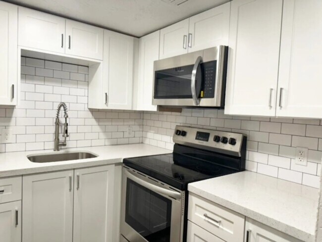 Photo - 750 E 1st Ave Apartment