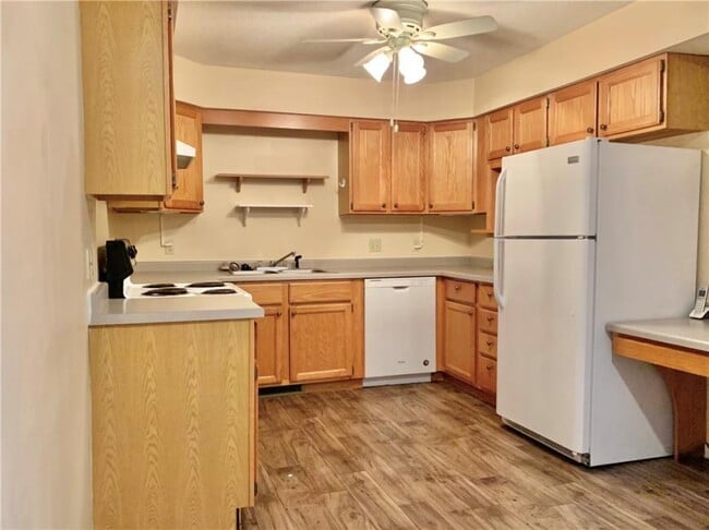 Building Photo - 2 bedroom in Decatur IL 62521