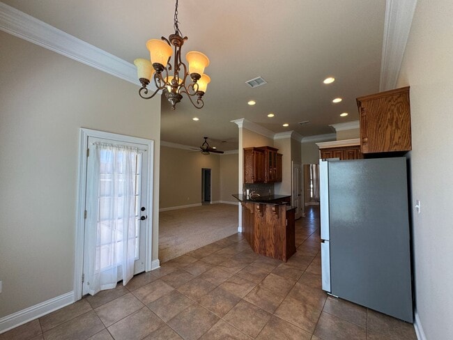 Building Photo - St. Charles Court (North Bossier) *3 Car G...