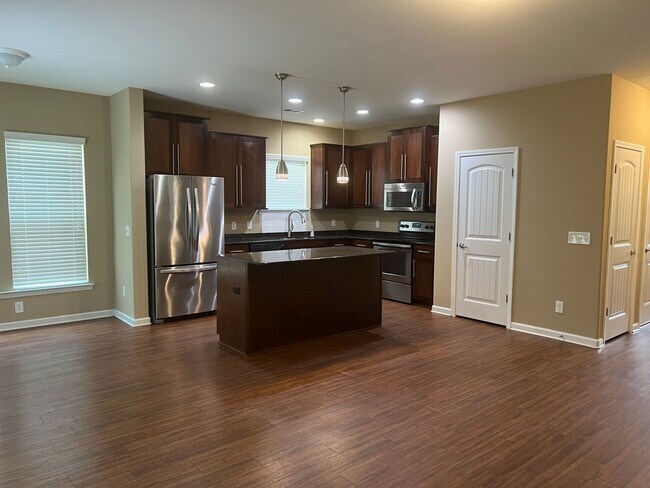 Foto del edificio - Lovely Home in Palmetto Pointe!-FREE Month Special!