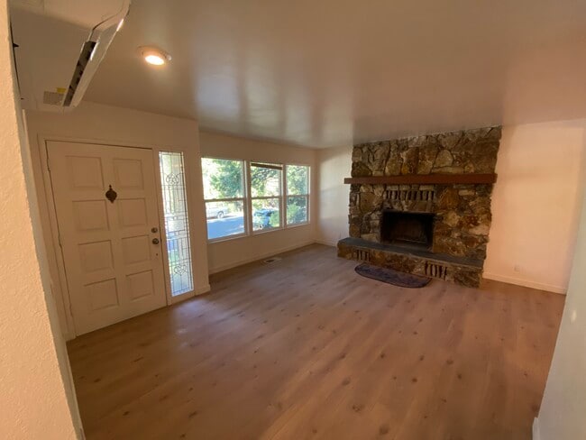 Foto del edificio - 12 Galena Way