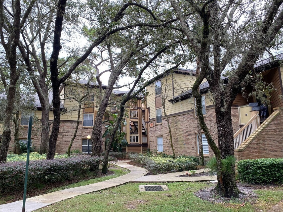 Photo - 482 North Pin Oak Place