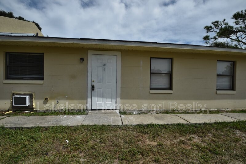 503 Twin Pines Ln Unit B, Auburndale, FL 33823 Condo for Rent in