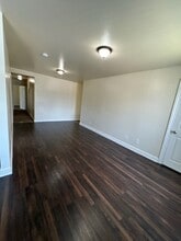 Building Photo - 10512-10514 S San Pedro St
