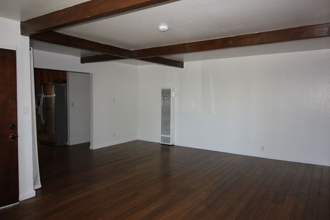 Building Photo - 3 Bedroom home for Rent