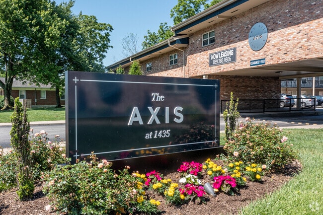 Building Photo - The Axis at 1435
