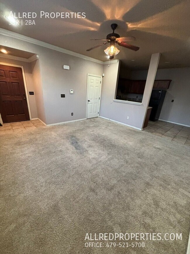 Foto del edificio - 4243-4245 W. Titus Dr.