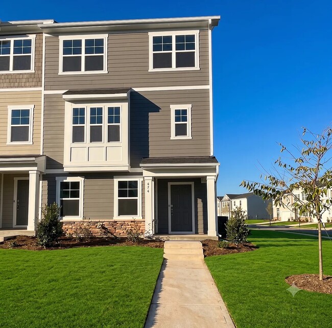 Building Photo - 474 Carolina Springs Blvd