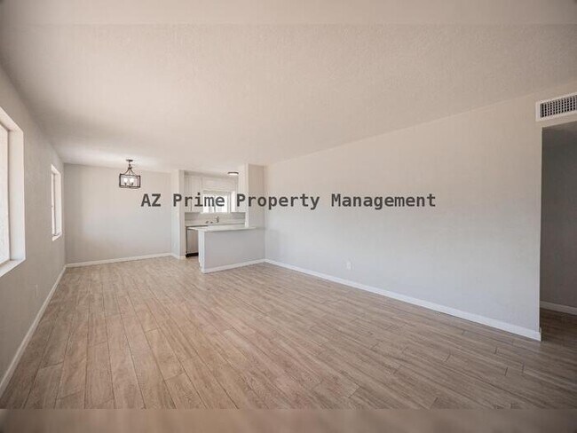 Foto del edificio - 1140 W 7th St