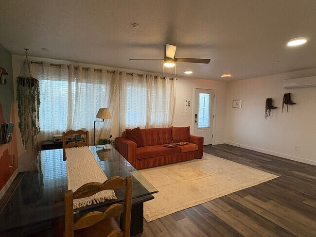 Foto del edificio - 380 Utah Ave