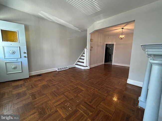 Foto del edificio - 5615 Hazel Ave