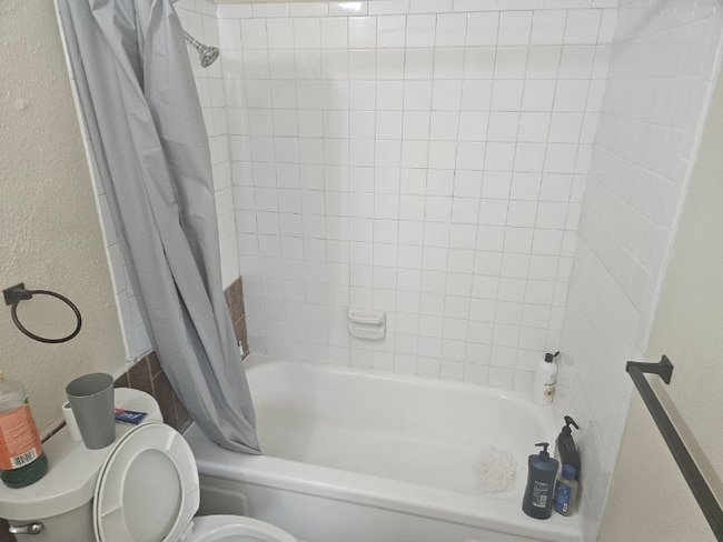 Building Photo - 12206 Northwood Forest Dr