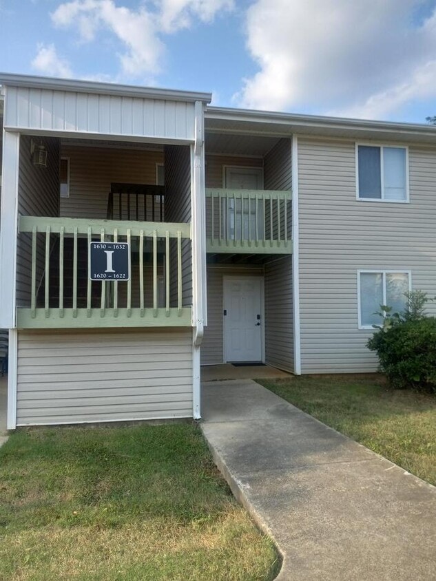 Foto principal - 1622 Eagles Pl