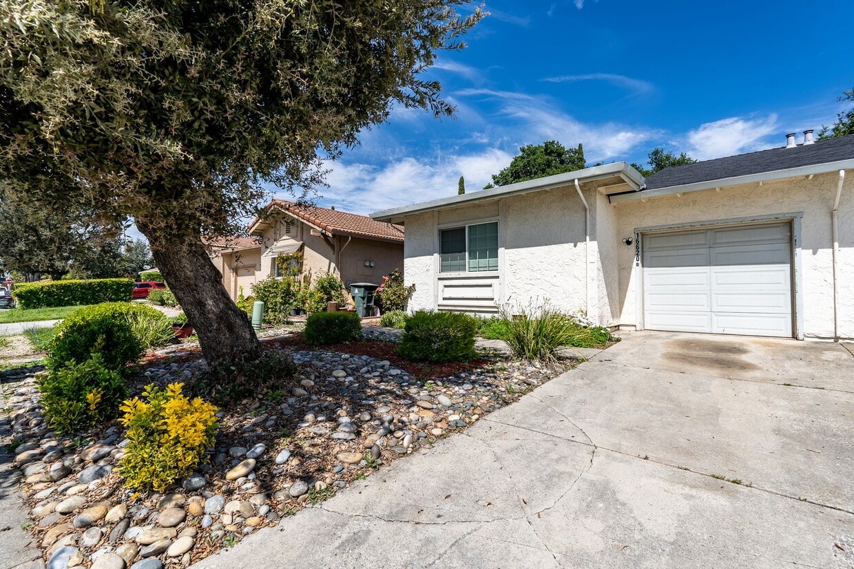 Primary Photo - San Ramon Dr 16620