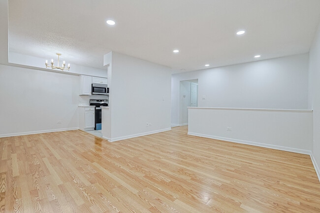 Building Photo - 929 Buccaneer Dr