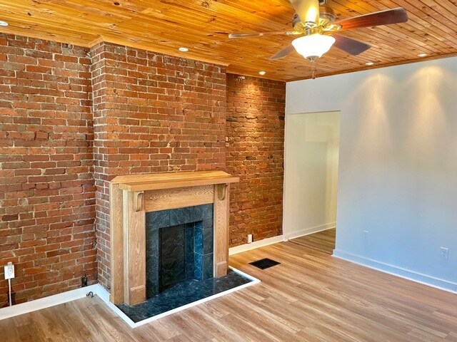 living room - 2615 Stayton St