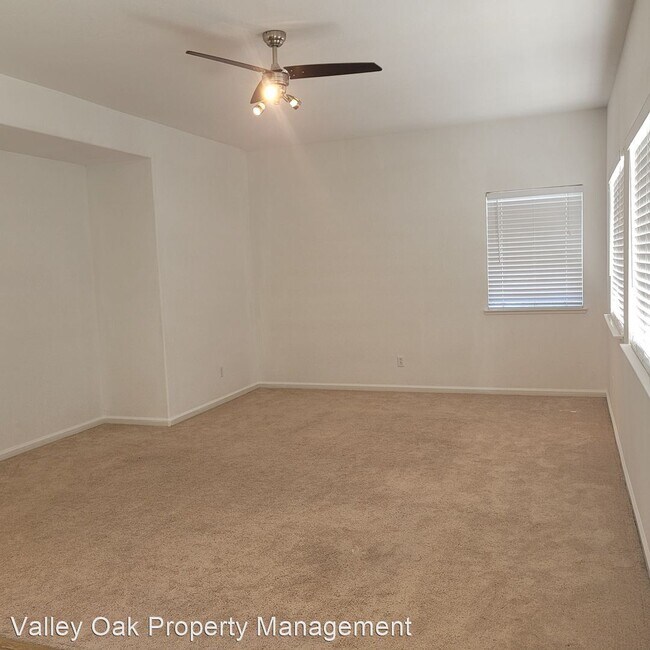 Building Photo - 5 br, 3 bath House - 2314 Victory Lane