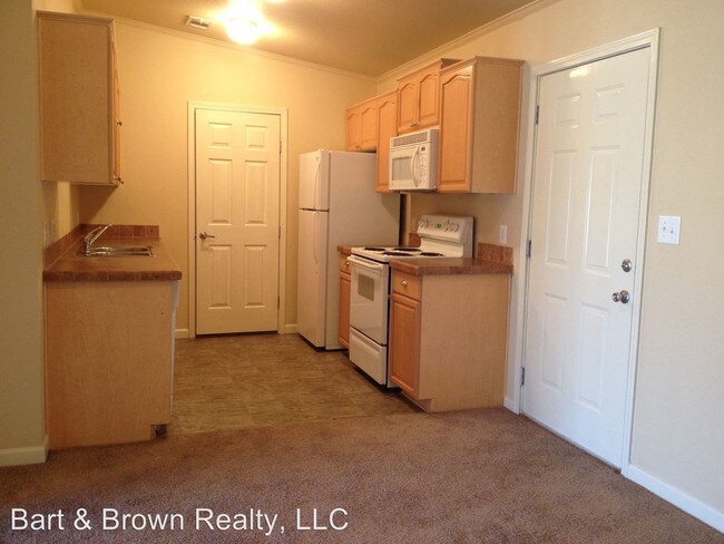 Building Photo - 3 br, 2 bath House - 540 Van Buren Rd