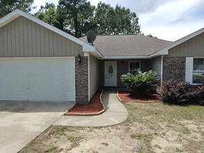 Building Photo - 272 Sand Pine Dr