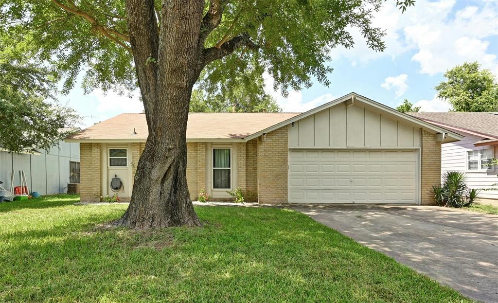 Primary Photo - 4613 Cedargrove Dr