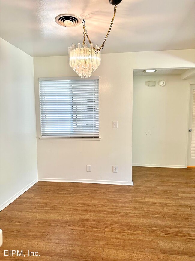 Building Photo - 3 br, 2 bath House - 329 Santa Barbara Sho...