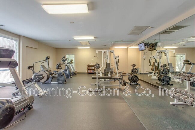 Foto del edificio - 6820 Hwy 70 S