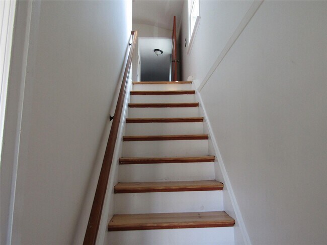 Foto del edificio - 82-17-82248 248th St