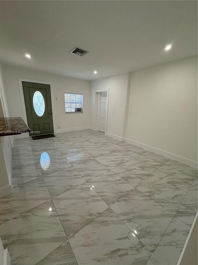 Building Photo - 2326 NW 59th St