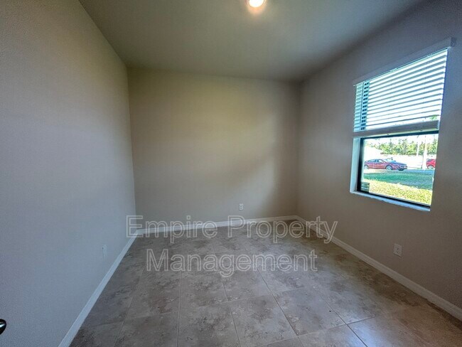 Foto del edificio - 4413 NE 15th Ave