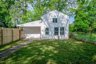 Building Photo - 3817 Wake Cir
