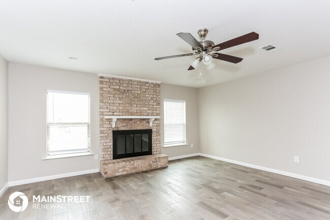 Building Photo - 1217 Canyon Oaks Dr