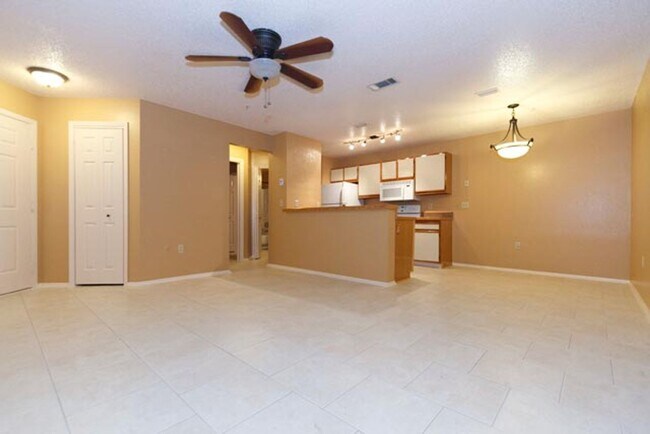 Foto del edificio - 1BED/1BATH Condo in Altamonte Springs FL