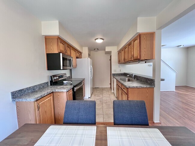 Foto del edificio - 2736 Glenbridge Ct