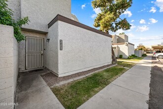 Building Photo - 6820 S Snyder Ln