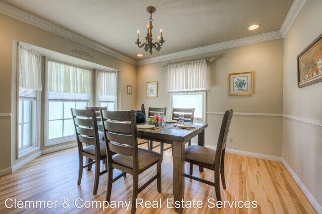 Foto del edificio - 2 br, 2 bath House - 2416 Bank Street