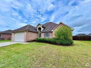 Building Photo - 17634 Hoods Ridge Dr