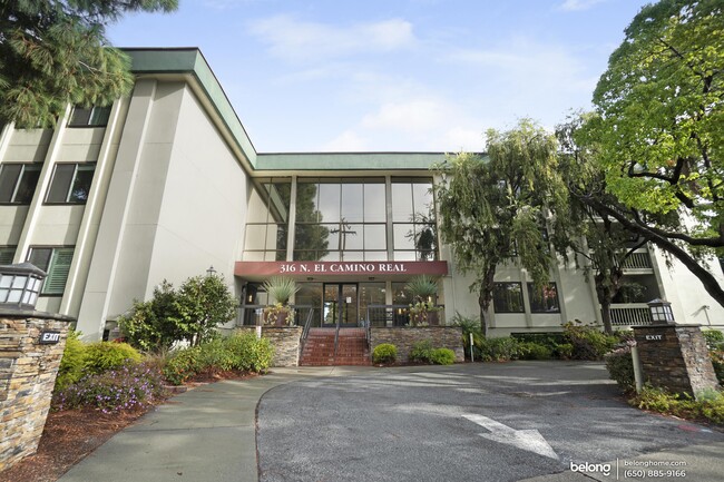 Building Photo - 316 N El Camino Real