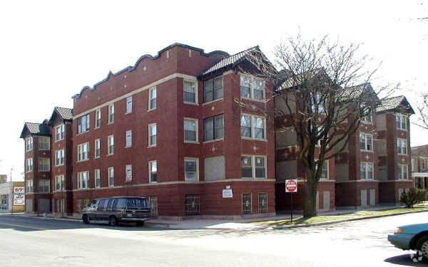 Building Photo - 6901-6911 S Prairie Ave