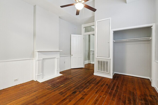 Building Photo - 1830-32 Elysian Fields