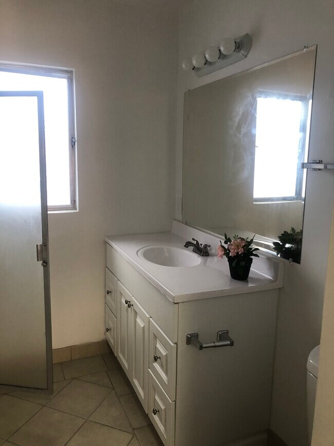 Foto del edificio - 514 Gramercy S Pl