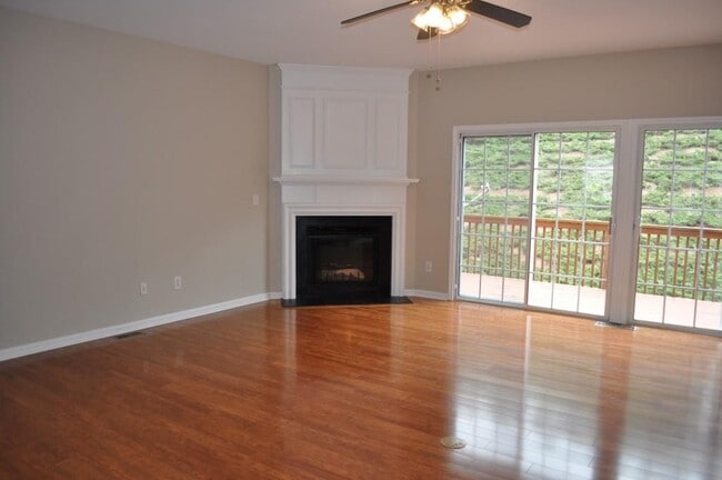 Building Photo - 1022 Thornborough Dr