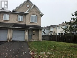 Building Photo - 1001 Capreol St