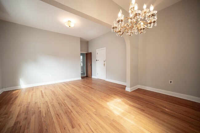Building Photo - 228 73rd St