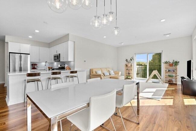 Foto del edificio - 3531 Washington St