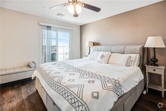 Building Photo - 9065 Hanging Tapestry Ct