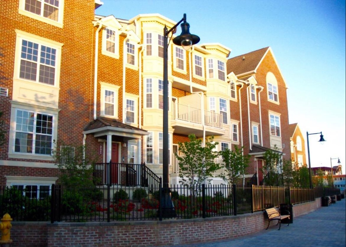 200 Dey St, Harrison, NJ 07029 Condo for Rent in Harrison, NJ