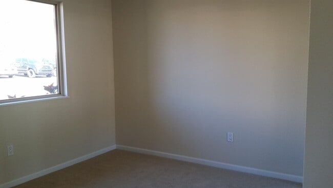 Foto del edificio - 145 Hoowaiwai Loop