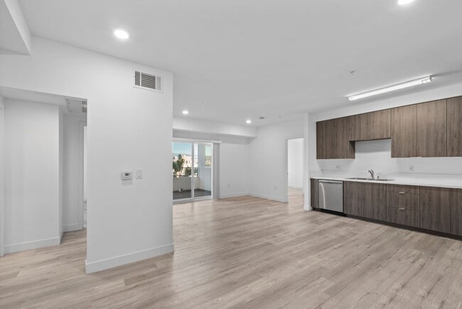 Interior Photo - TALA Local at 3057-3067 W. Pico Blvd